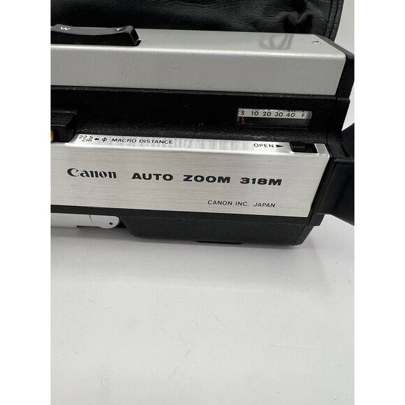 Canon Auto Zoom 318M Super 8 8mm Film Movie Camera with carrying case - Picture 2 of 12
